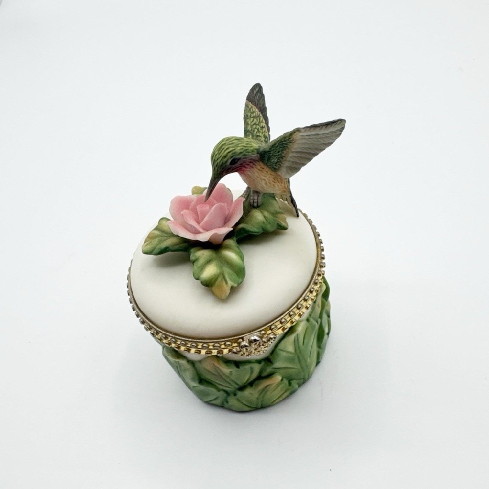 VTG Crystal Cathedral Porcelain  Hummingbird With Pink Rose 2002 Trinket Box